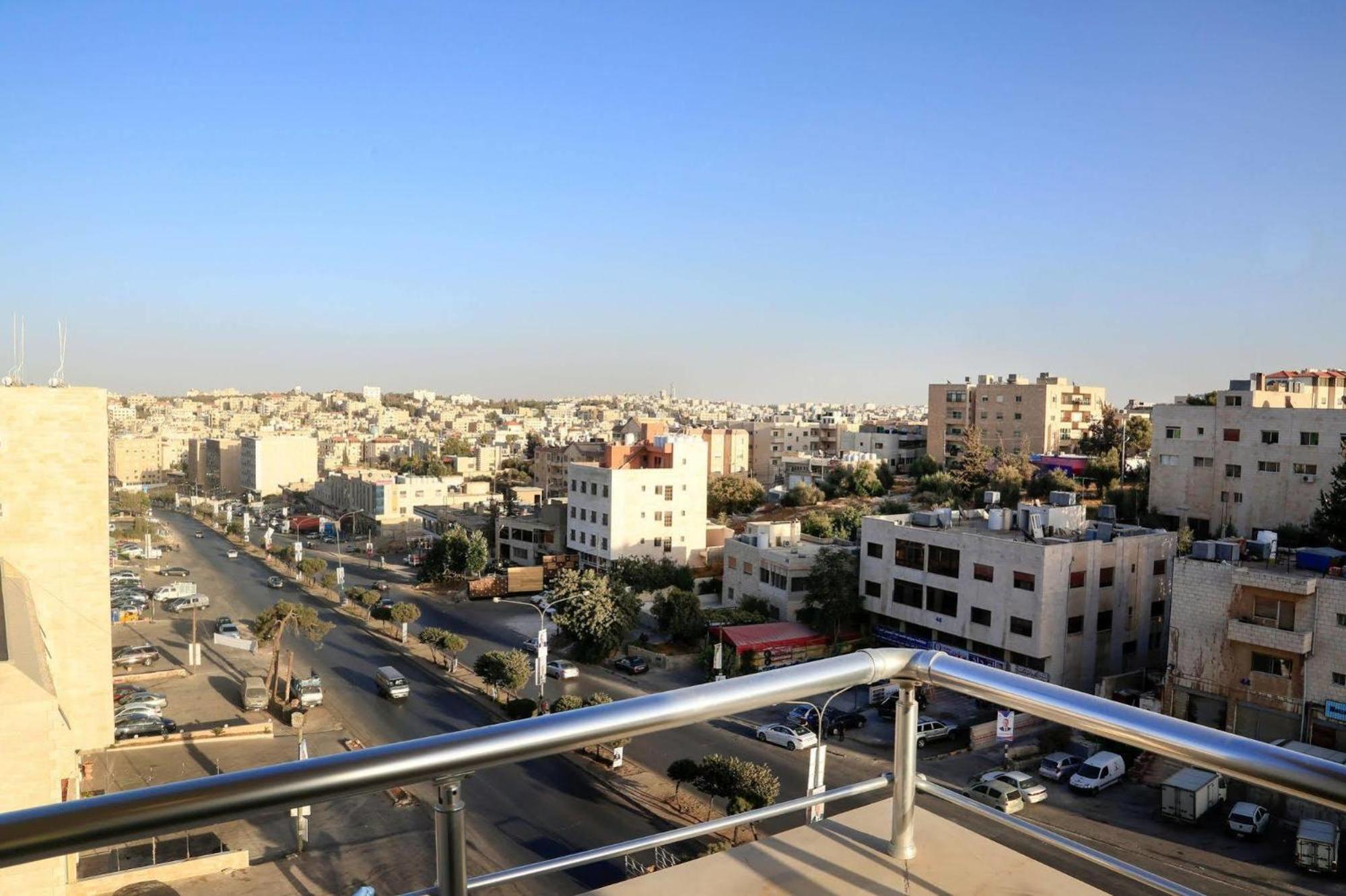 Balcony Hotel Amman Exterior foto